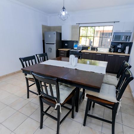 Hotel Friendly House Santa Tecla Esterno foto