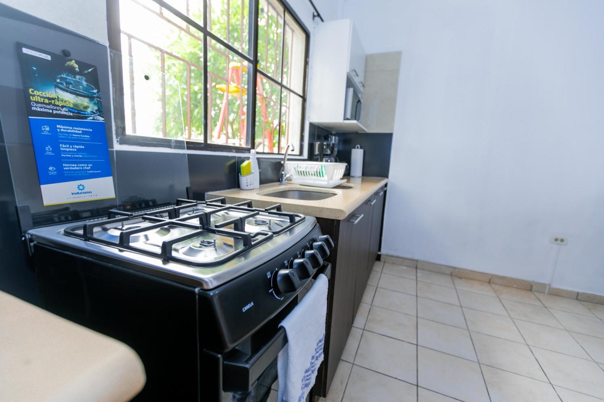 Hotel Friendly House Santa Tecla Esterno foto