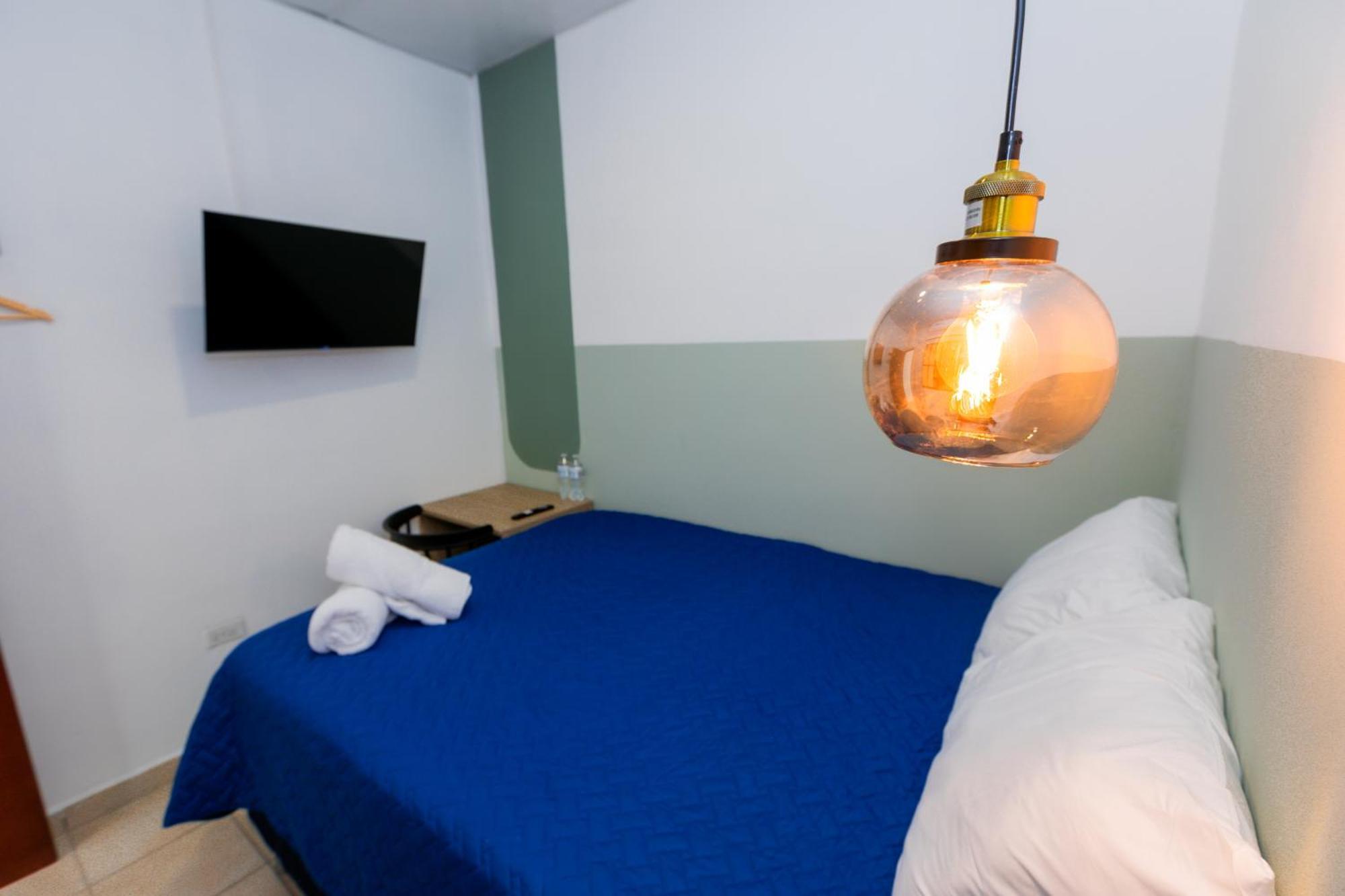 Hotel Friendly House Santa Tecla Esterno foto
