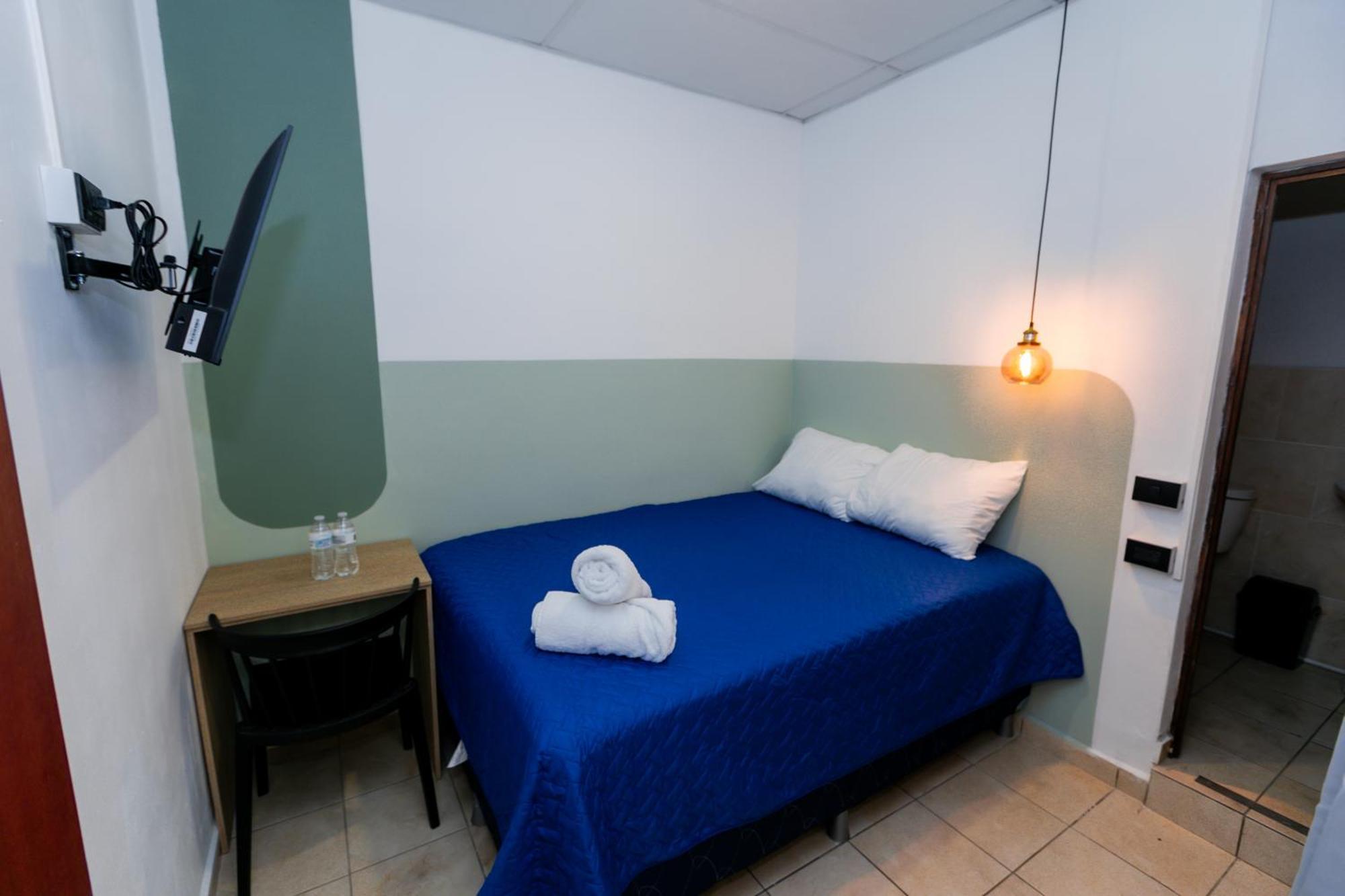 Hotel Friendly House Santa Tecla Esterno foto