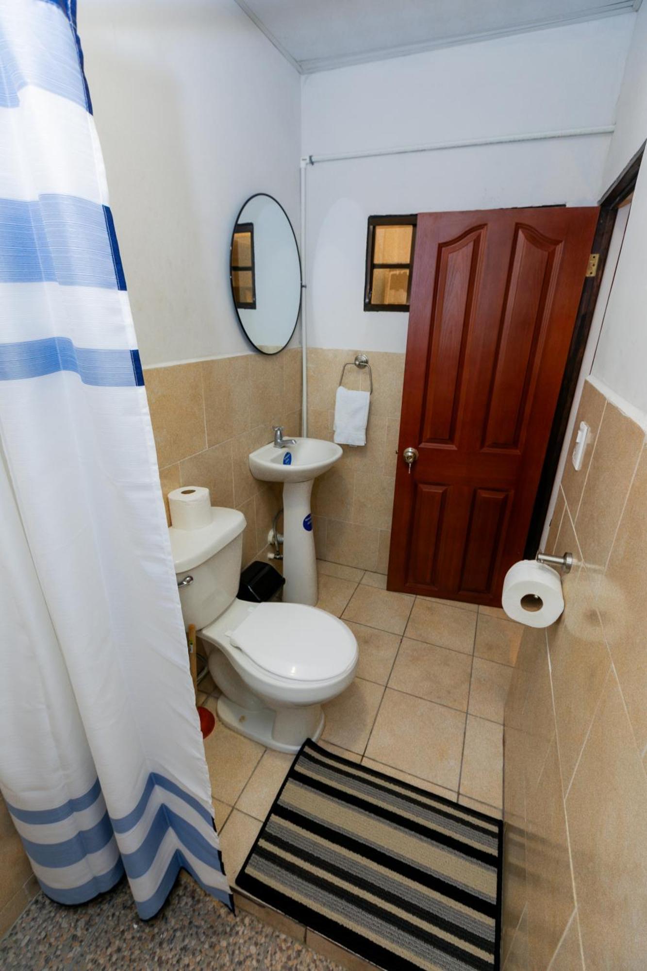 Hotel Friendly House Santa Tecla Esterno foto