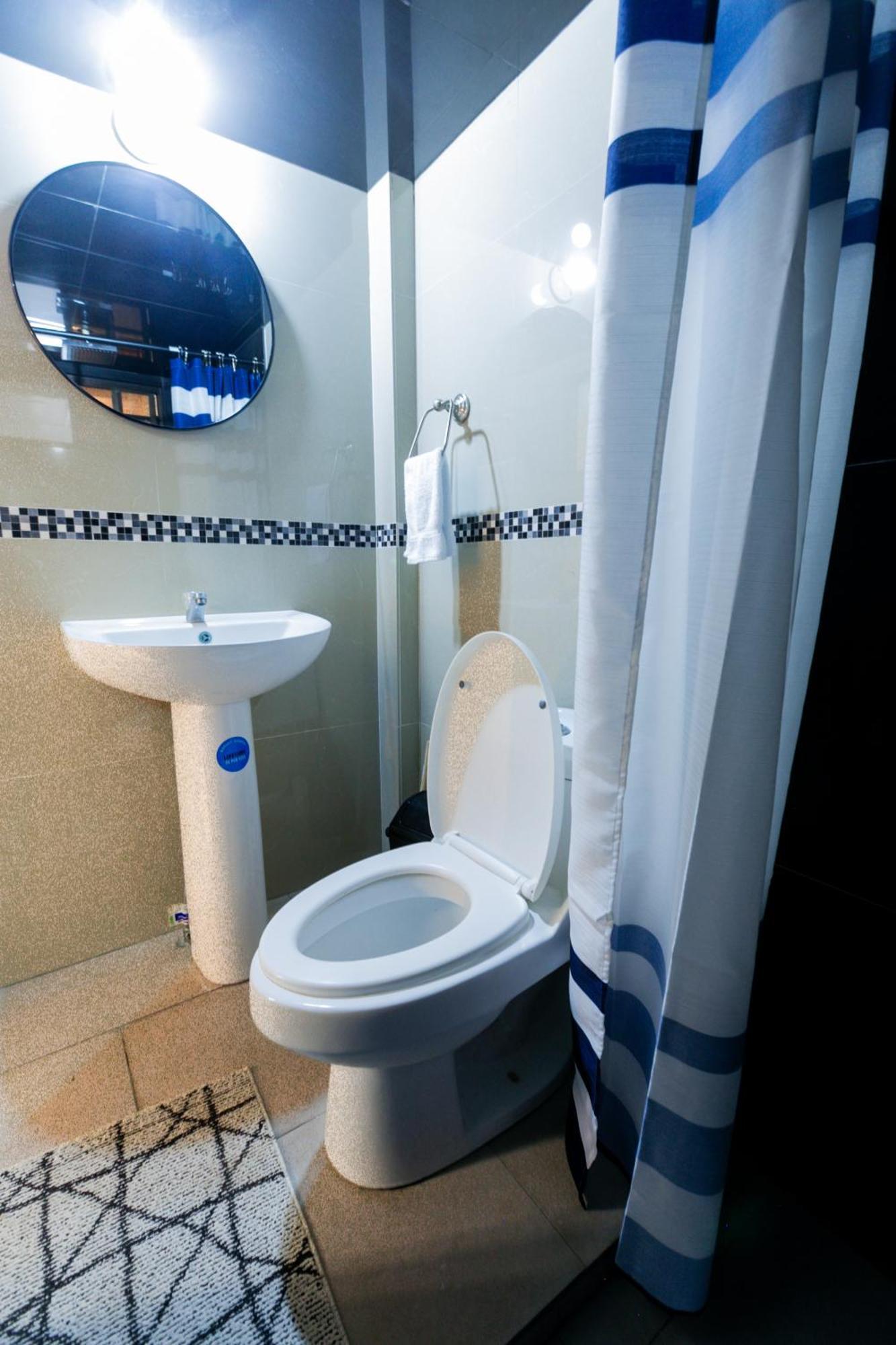 Hotel Friendly House Santa Tecla Esterno foto